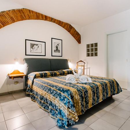 Agriturismo Casa Andreina Кастильоне-делла-Пеская Экстерьер фото