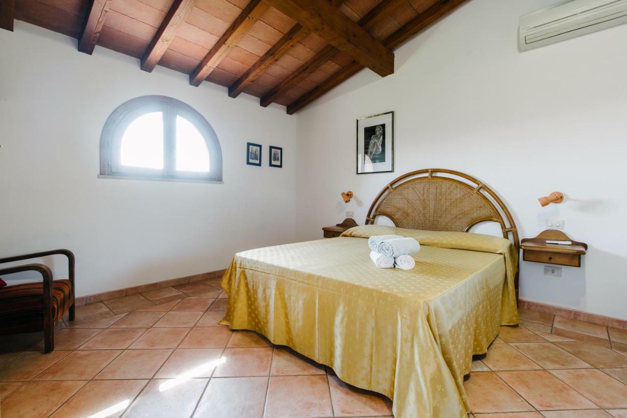 Agriturismo Casa Andreina Кастильоне-делла-Пеская Экстерьер фото
